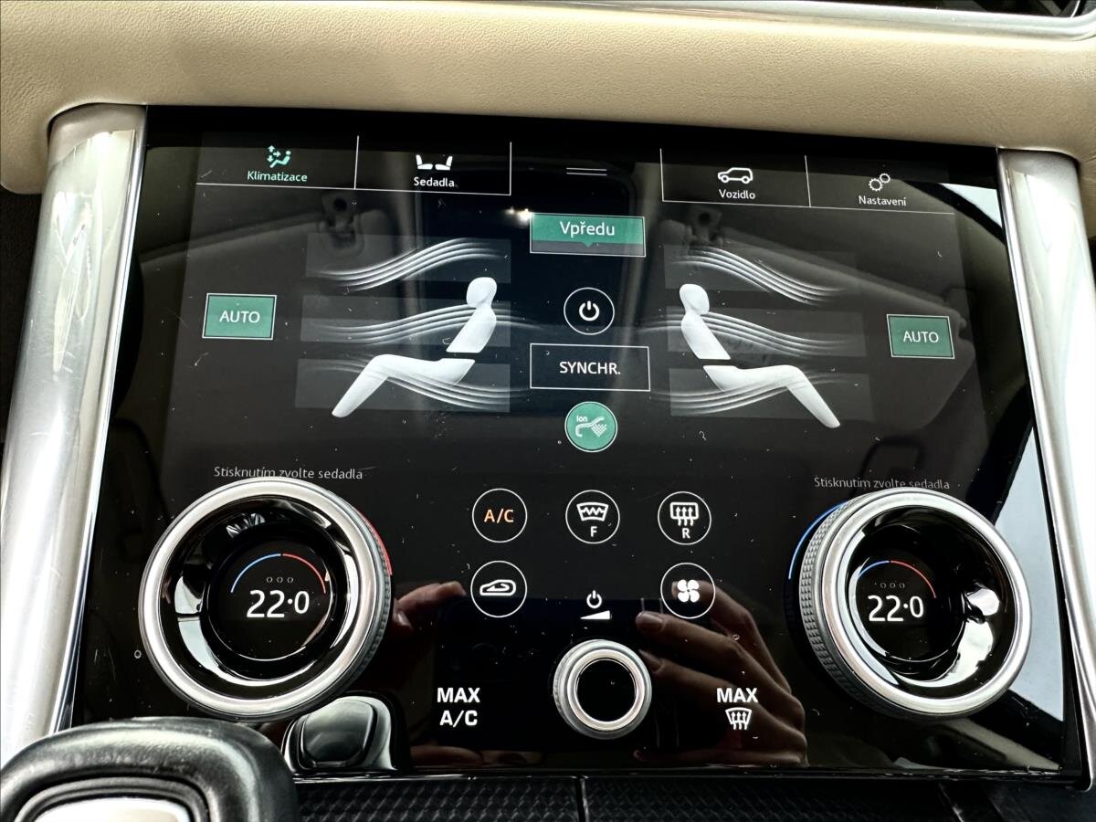 Land Rover Range Rover SUV 4,4 l 250 kw