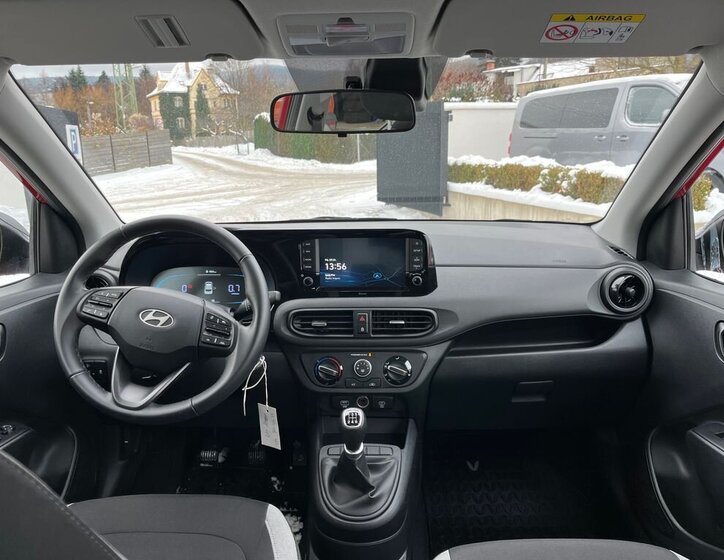 Hyundai i10 18