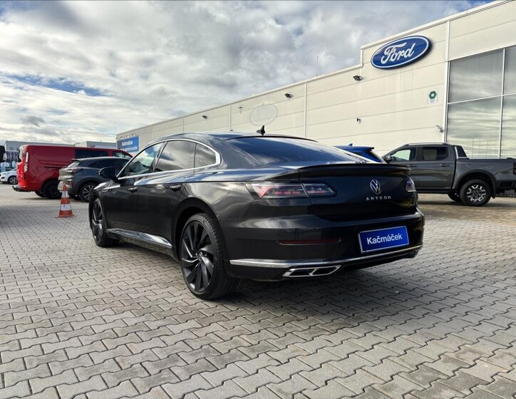 Volkswagen Arteon Liftback 2,0 l 206 kw