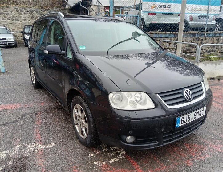 Volkswagen Touran 17