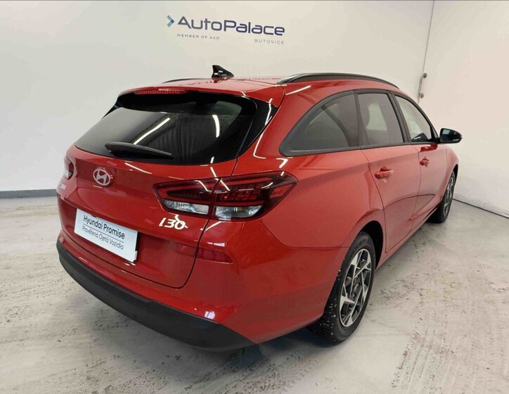 Hyundai i30 Kombi 998,0 73 kw