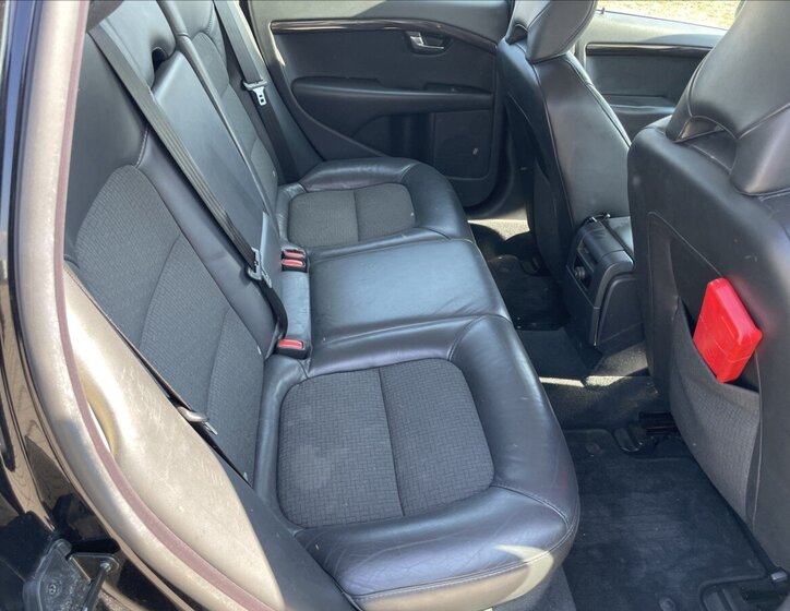 Volvo V70 Kombi 2,4 l 136 kw