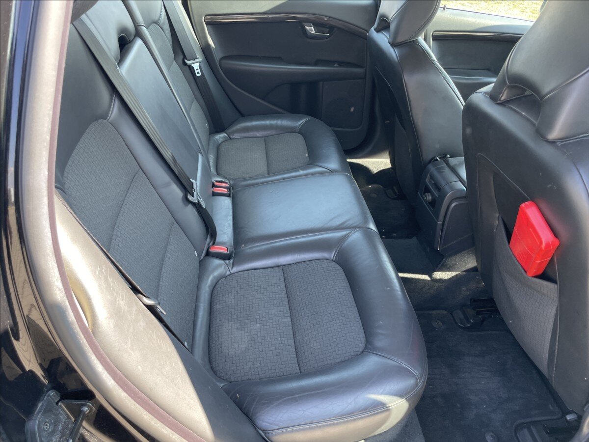 Volvo V70 Kombi 2,4 l 136 kw