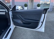Tesla Model 3 Sedan / Limuzína 0,0 208 kw
