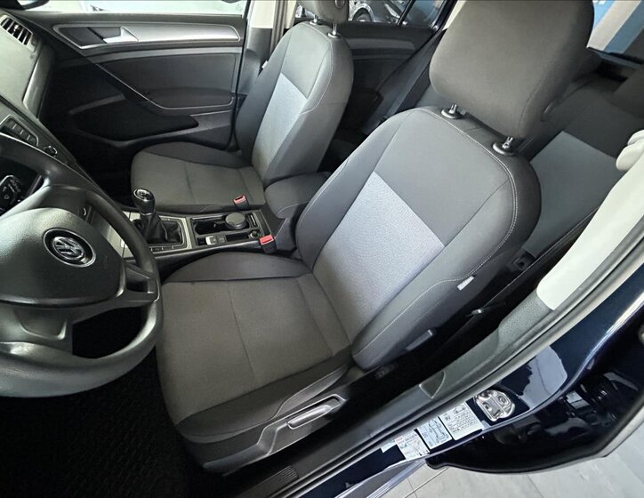 Volkswagen Golf Kombi 1,6 l 81 kw