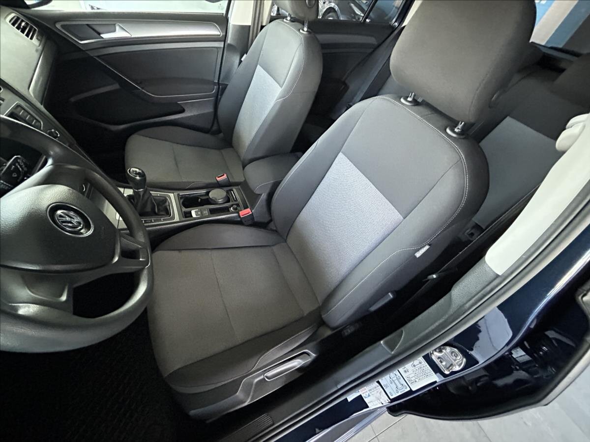 Volkswagen Golf Kombi 1,6 l 81 kw