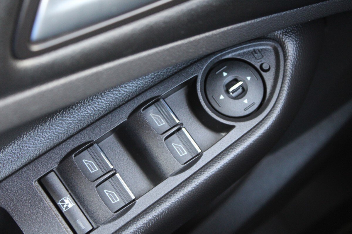 Ford Kuga SUV / Terénní 2,0 l 103 kw