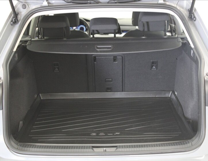 Volkswagen Golf Kombi 999,0 81 kw