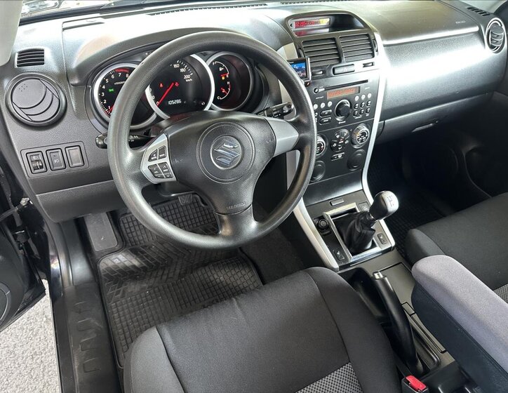 Suzuki Grand Vitara 14