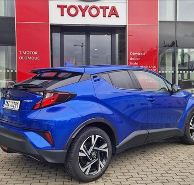 Toyota C-HR 4