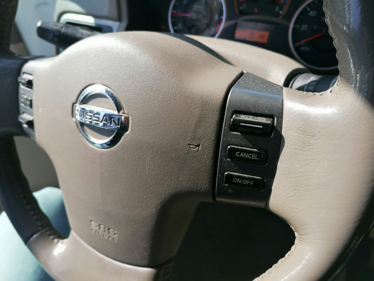 Nissan Armada SUV / Terénní 5,6 l 233 kw