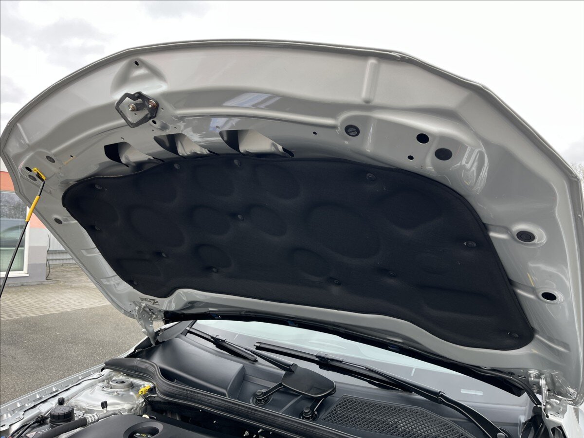 Mercedes-Benz GLA Hatchback 1,6 l 115 kw