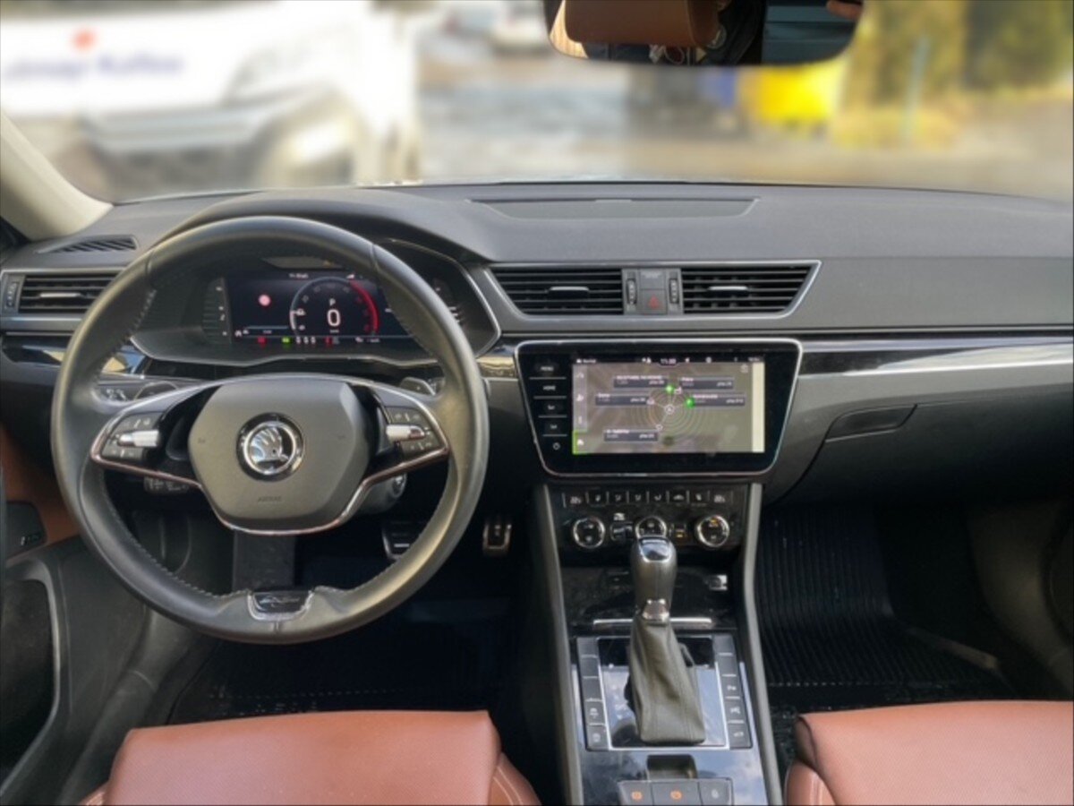 Škoda Superb