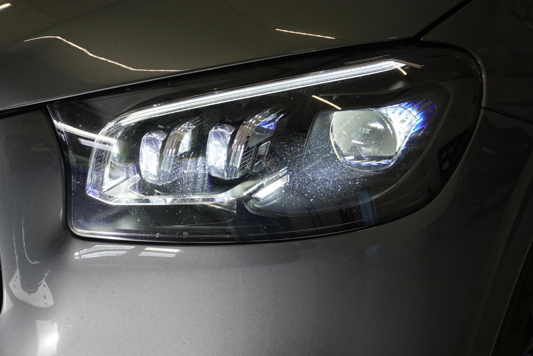 Mercedes-Benz GLS SUV / Terénní 4,0 l 450 kw