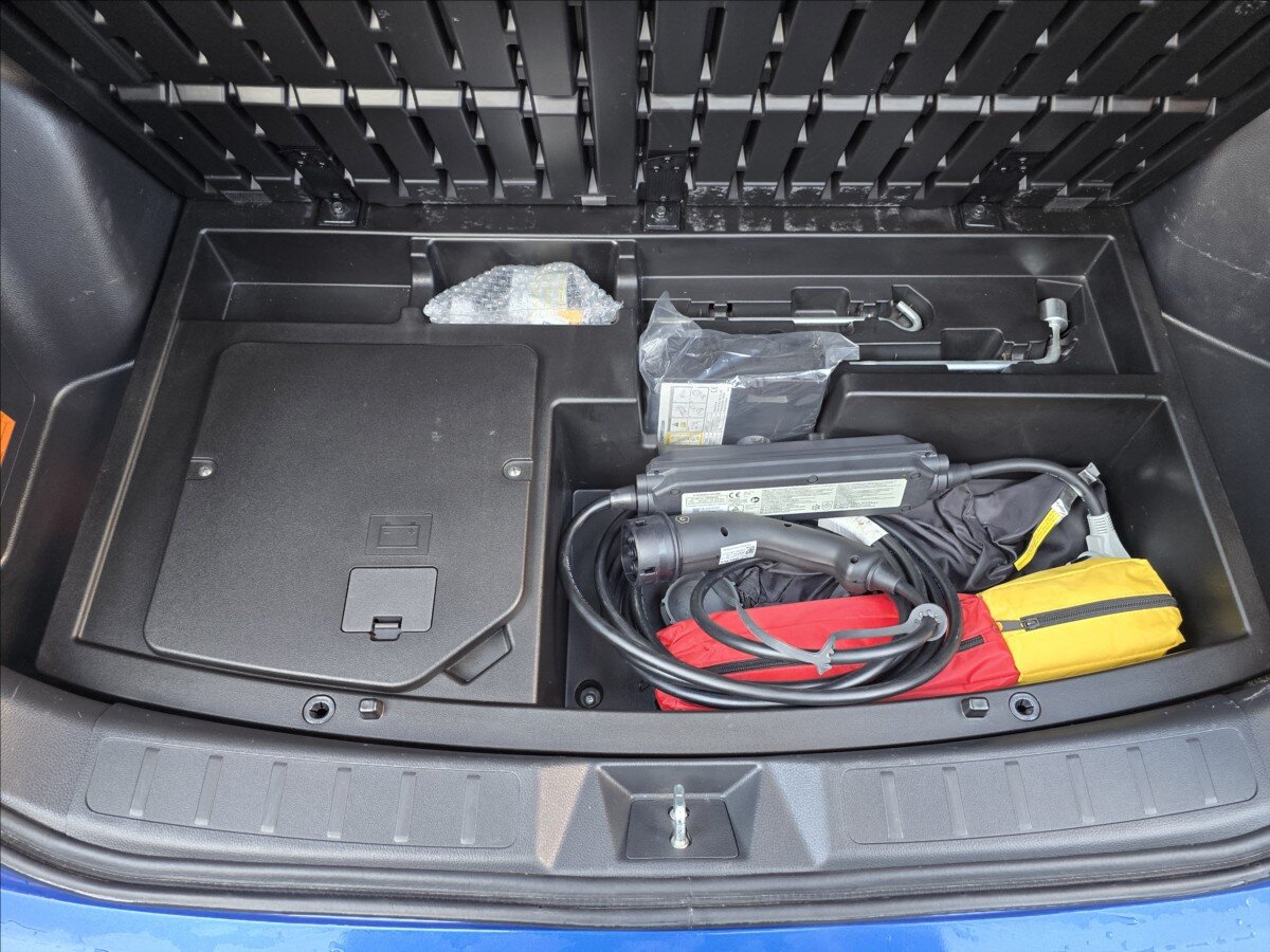 Mitsubishi Eclipse Cross CUV / Crossover 2,4 l 72 kw