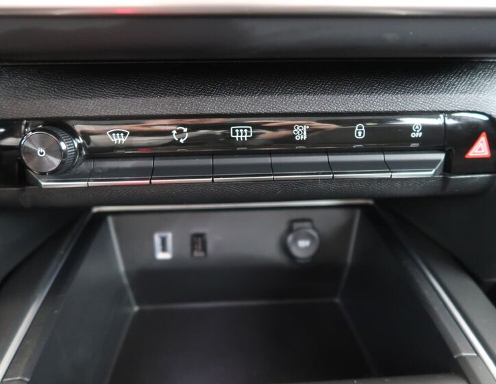 Citroën C5 Aircross SUV / Terénní 1,2 l 96 kw