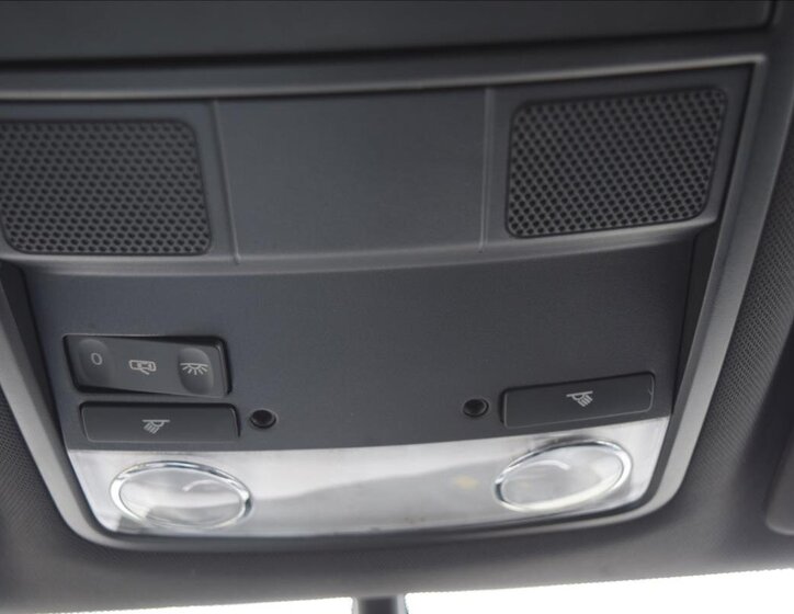 Škoda Octavia Sedan / Limuzína 2,0 l 135 kw