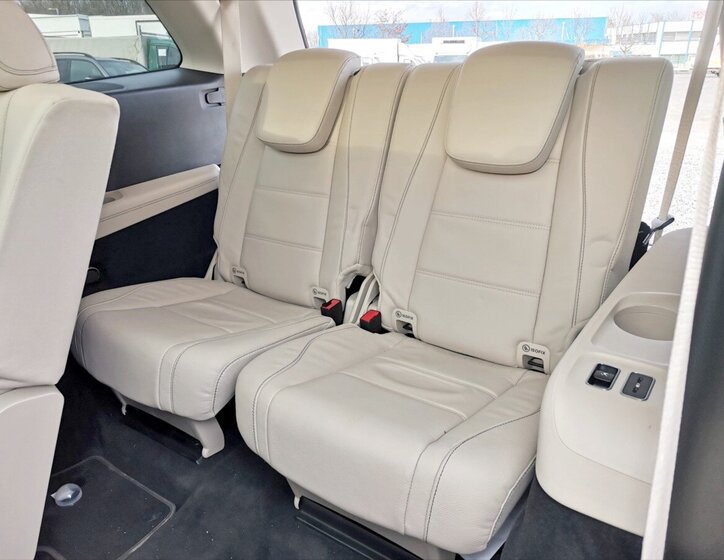 Mercedes-Benz GLS 27