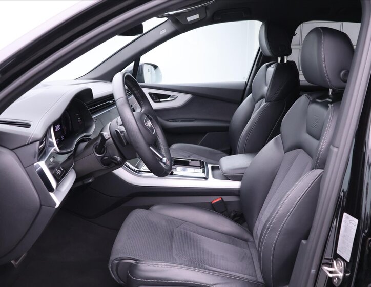 Audi Q7 SUV 3,0 l 210 kw