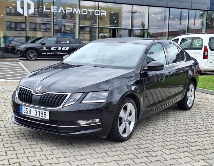 Škoda Octavia 1