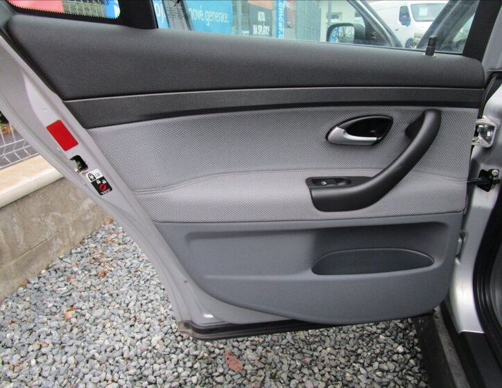 Saab 9-3 Sedan 2,0 l 110 kw