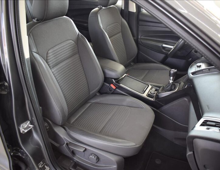 Ford Kuga SUV / Terénní 2,0 l 110 kw