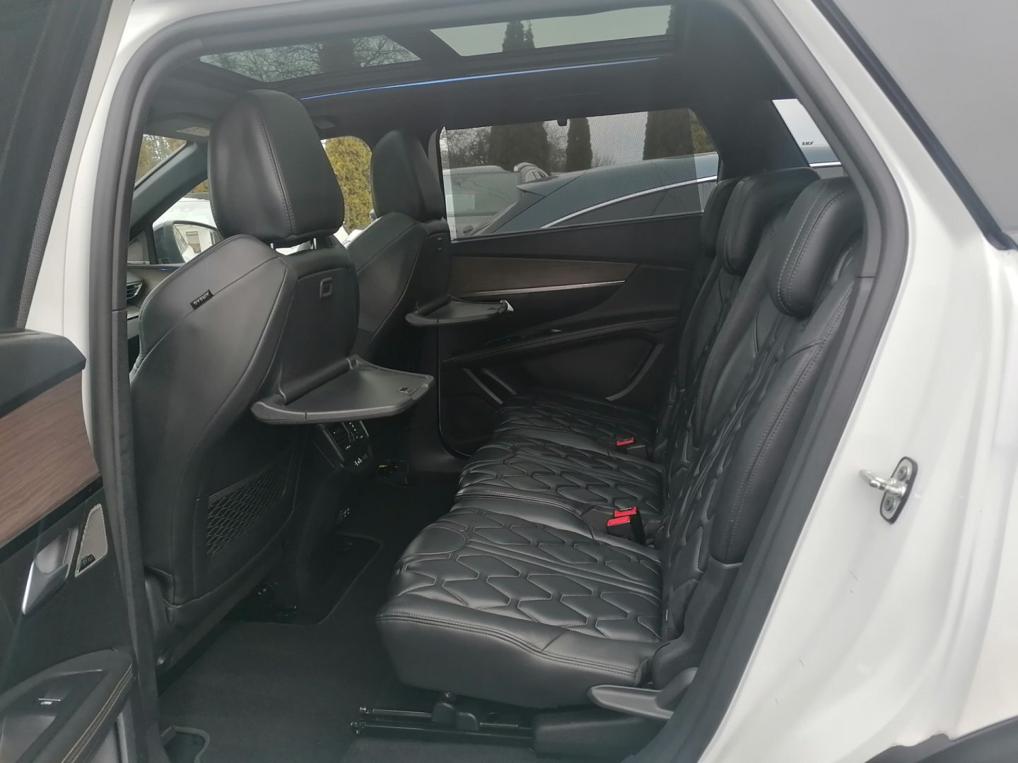 Peugeot 5008 SUV 1,5 l 96 kw