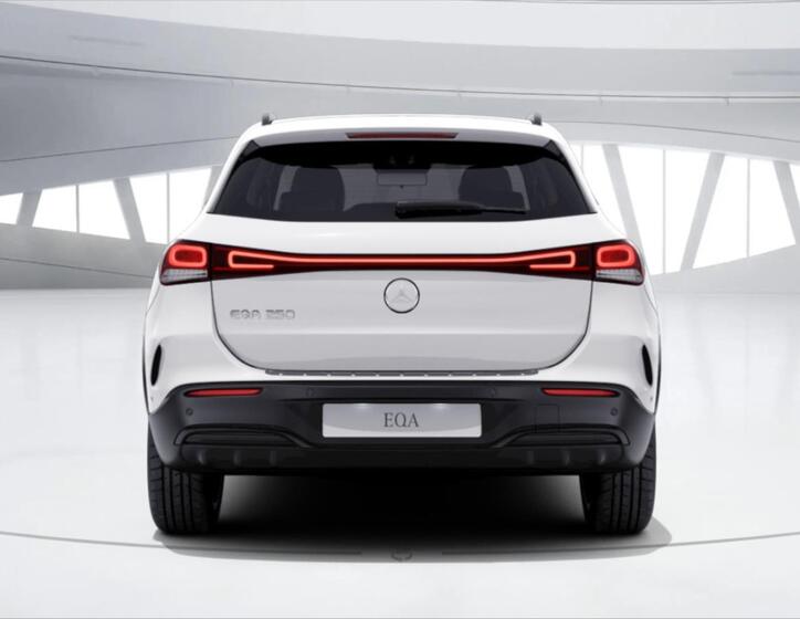 Mercedes-Benz EQA 5