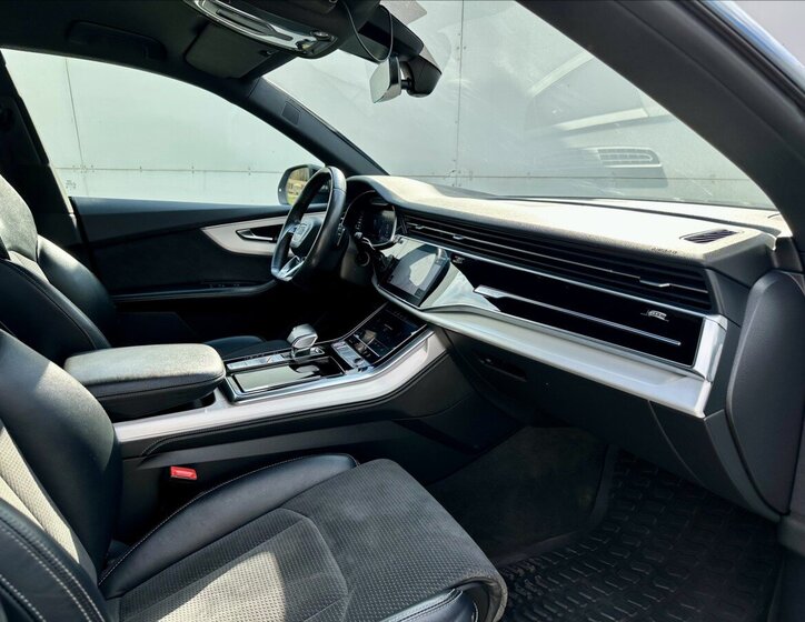 Audi SQ8 SUV / Terénní 4,0 l 320 kw