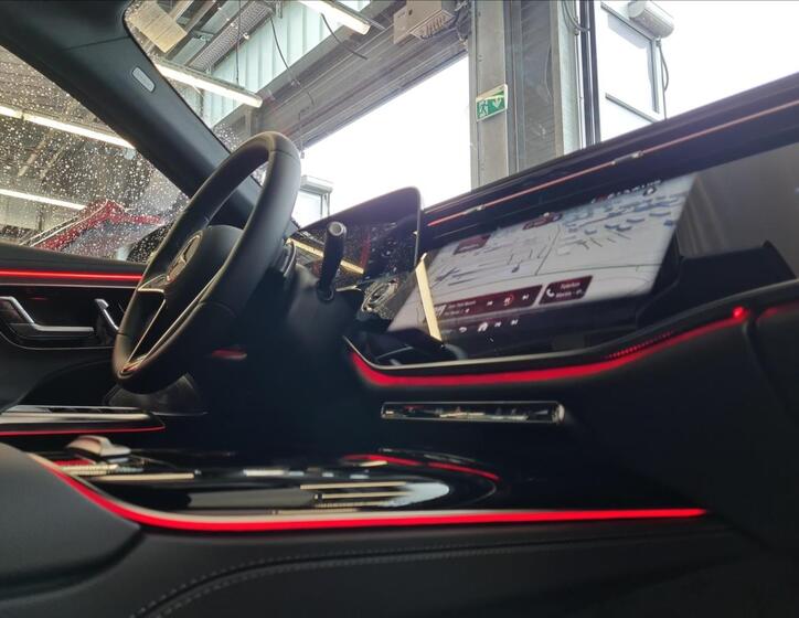 Mercedes-Benz Třídy E 16