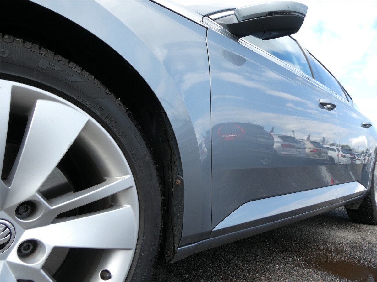 Škoda Superb Liftback 2,0 l 110 kw