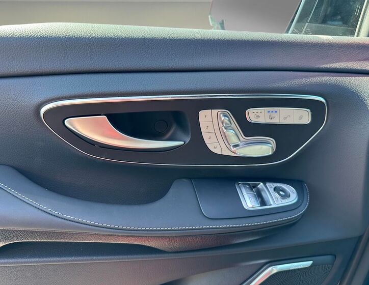 Mercedes-Benz Třídy V 11