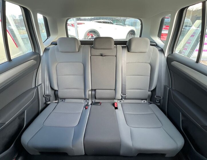 Volkswagen Golf Sportsvan MPV 1,2 l 63 kw