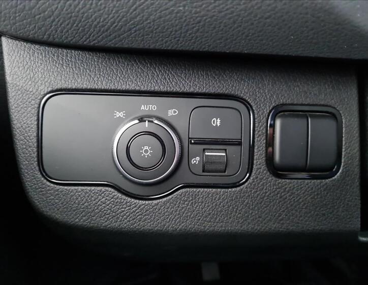 Mercedes-Benz Sprinter 11