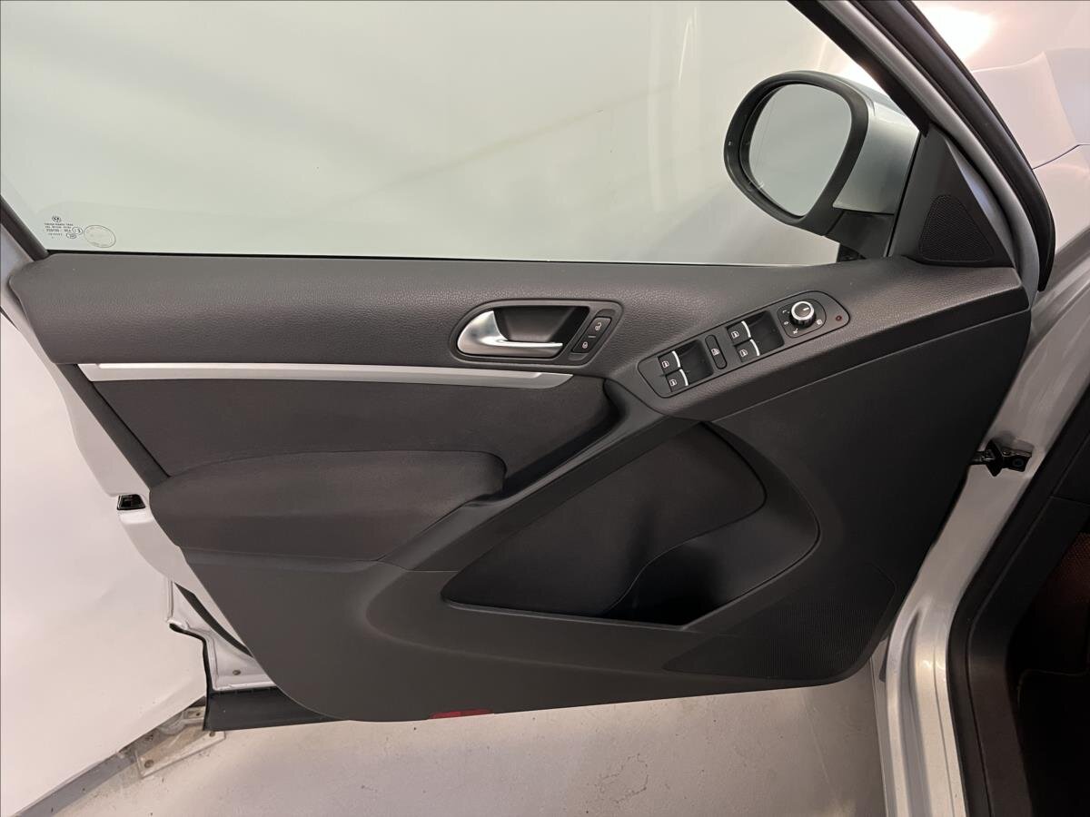 Volkswagen Tiguan SUV / Terénní 2,0 l 103 kw