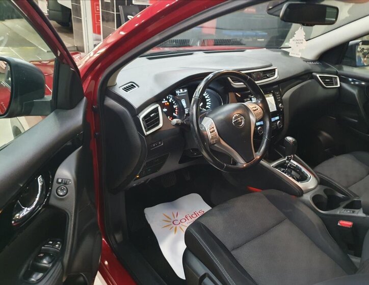 Nissan Qashqai SUV 1,6 l 96 kw