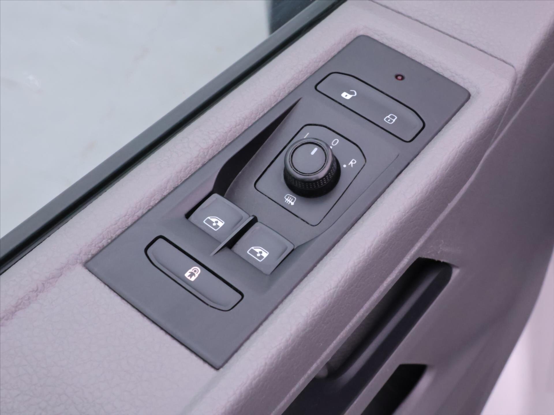 Volkswagen Transporter Kombi 2,0 l 110 kw