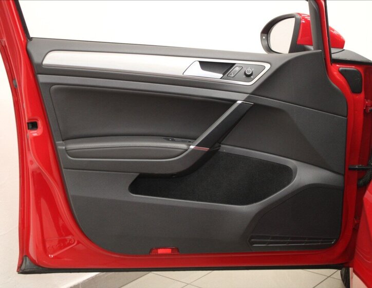 Volkswagen Golf Hatchback 1,2 l 81 kw