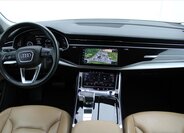 Audi Q8 SUV / Terénní 3,0 l 250 kw