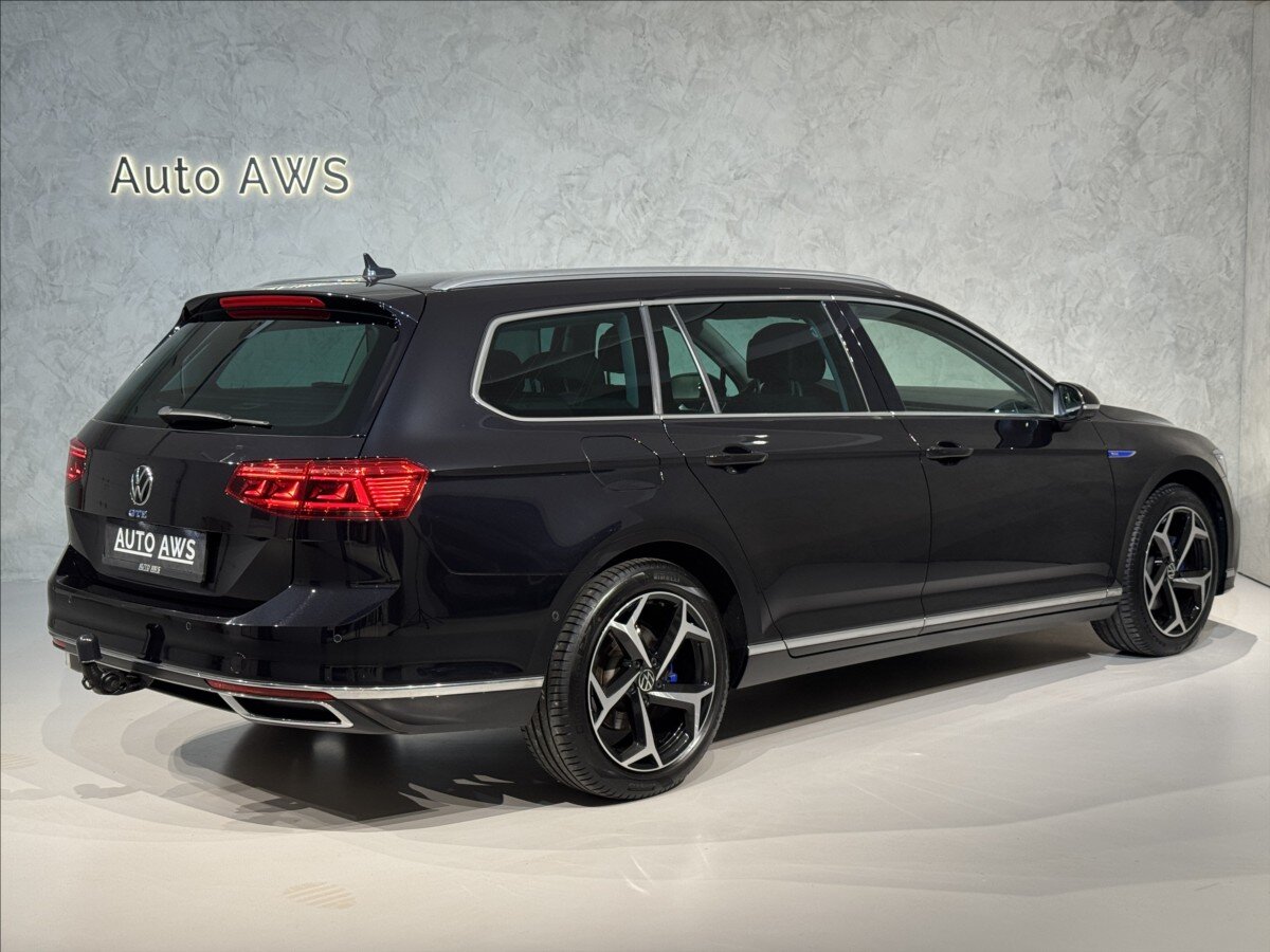 Volkswagen Passat Kombi 1,4 l 160 kw