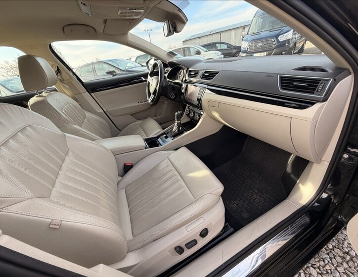 Škoda Superb 36