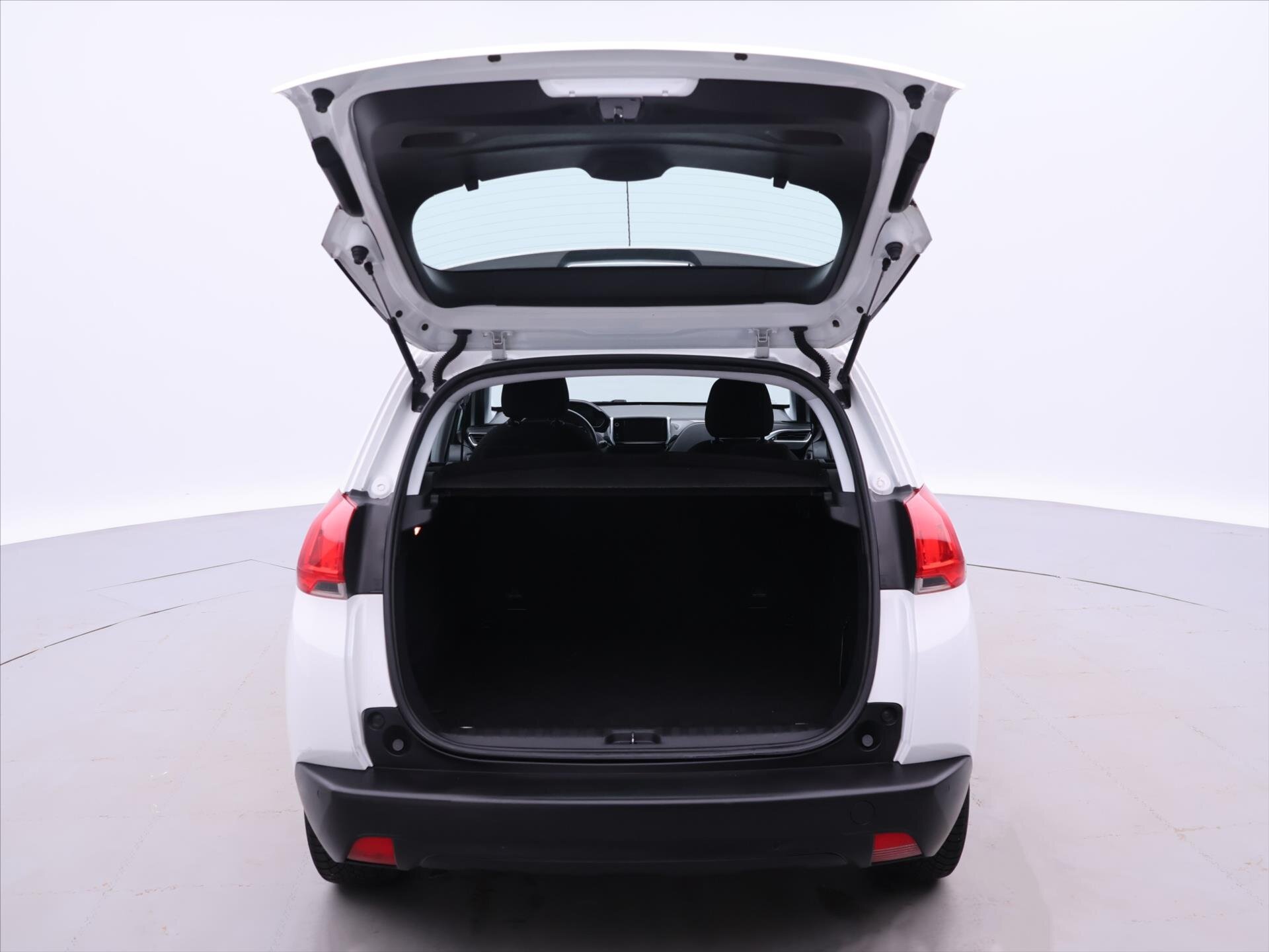 Peugeot 2008 SUV / Terénní 1,2 l 81 kw