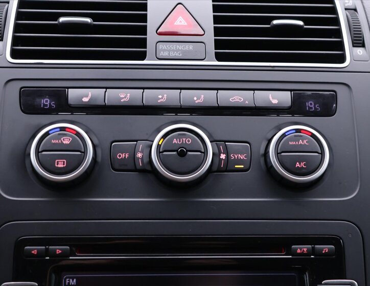 Volkswagen Touran MPV 1,2 l 77 kw