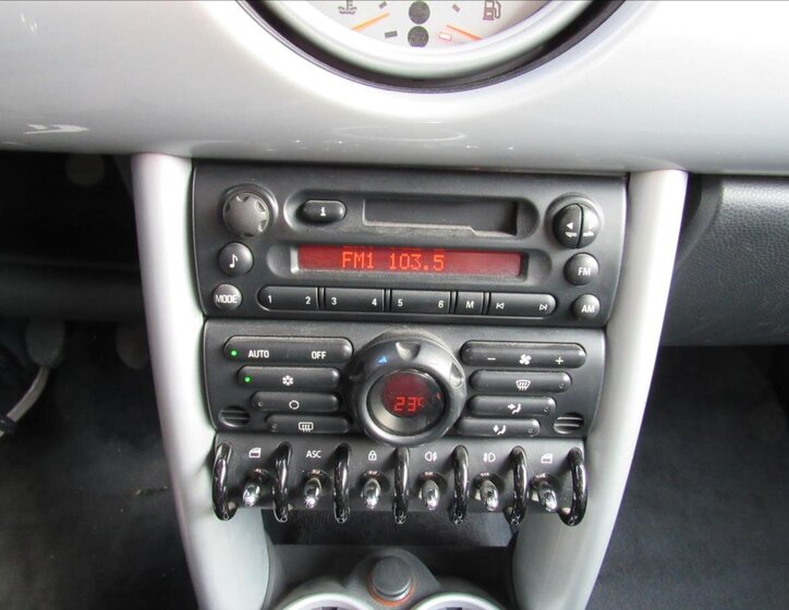 Mini Cooper Hatchback 1,6 l 66 kw