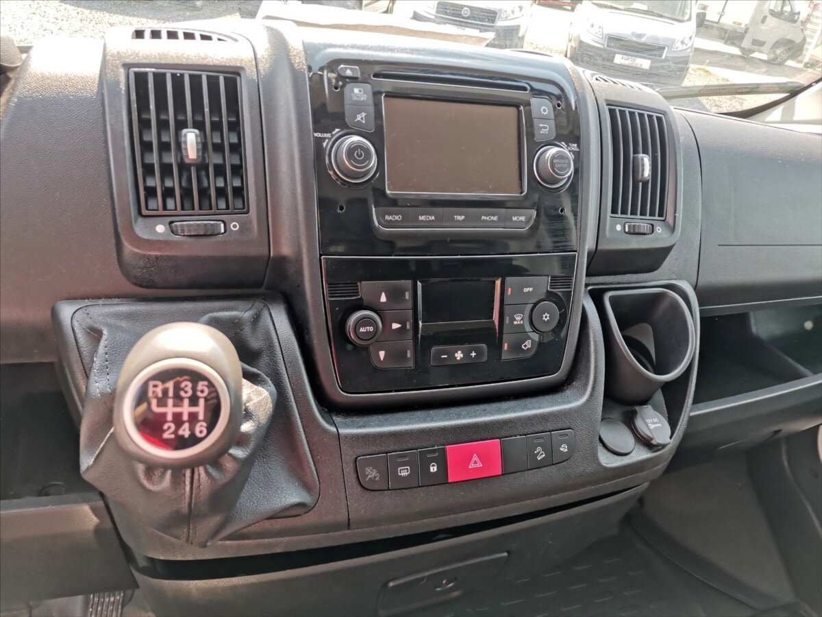 Peugeot Boxer Ostatní 2,2 l 110 kw