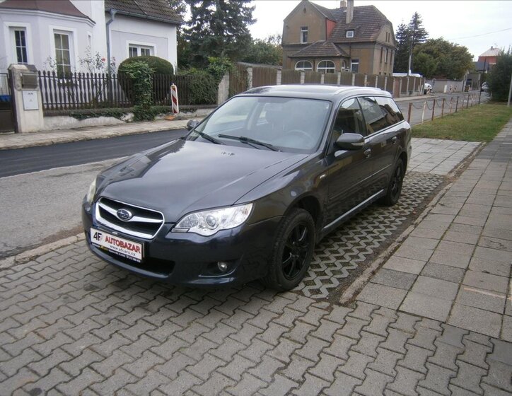 Subaru Legacy Kombi 2,0 l 121 kw