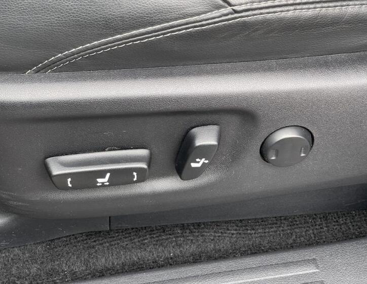 Toyota Land Cruiser 23