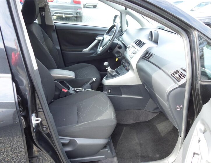 Toyota Verso MPV 1,6 l 97 kw