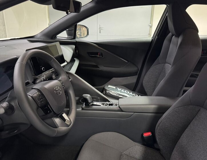 Toyota C-HR Hatchback 1,8 l 90 kw