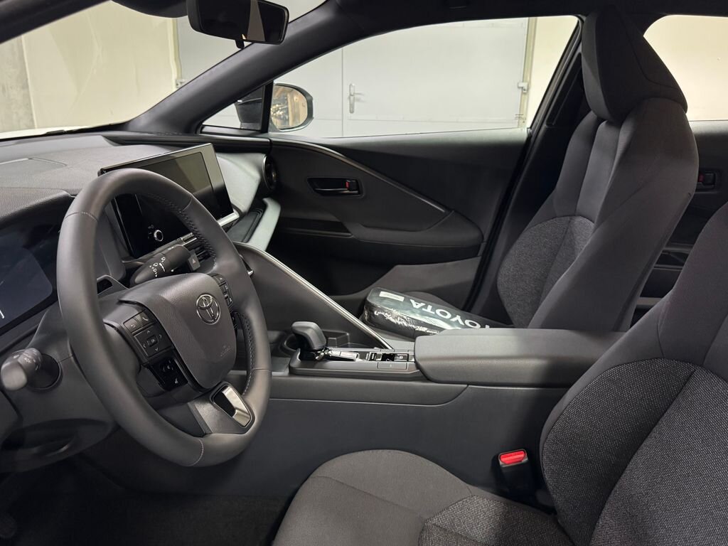 Toyota C-HR Hatchback 1,8 l 90 kw